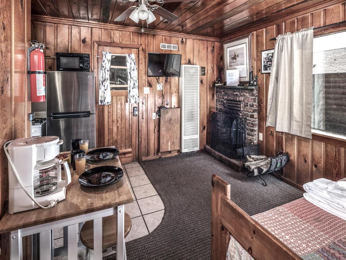 Perfect Cabin, 2 Bedrooms, Fireplace, Midtown, Sleeps 5 Ruidoso Esterno foto